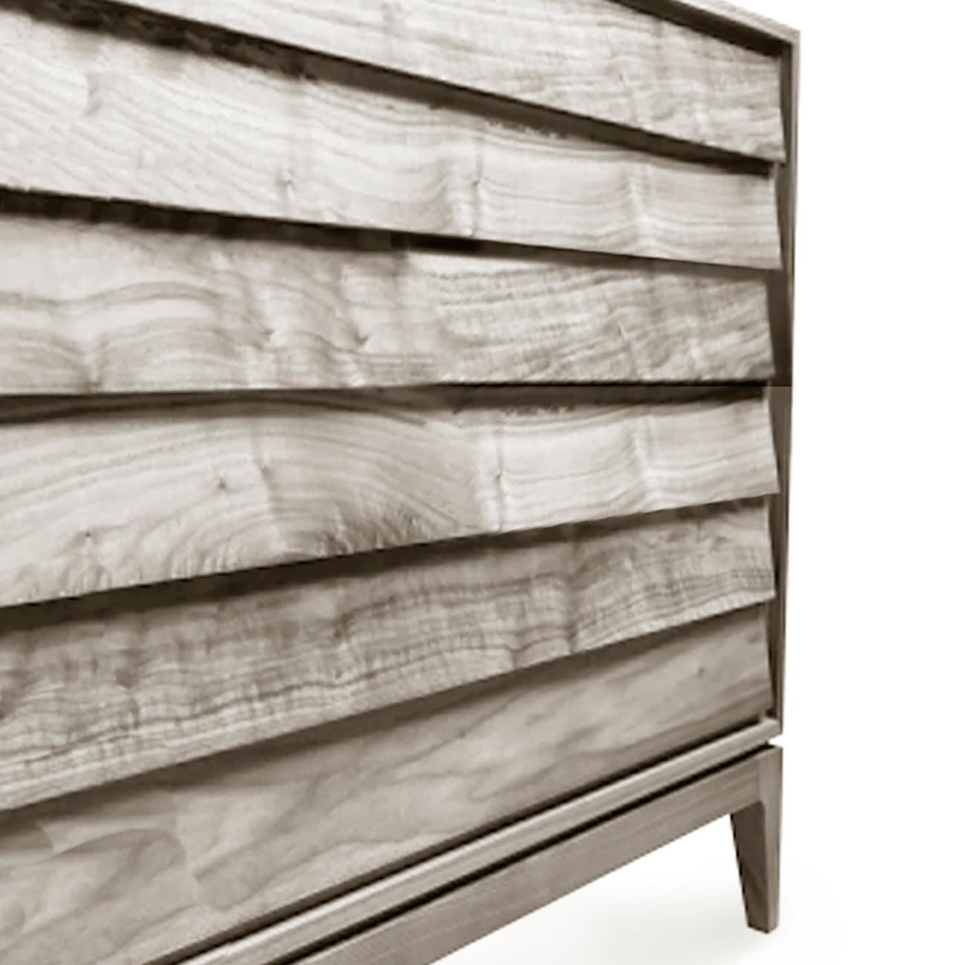 Liliale Graue Kommode