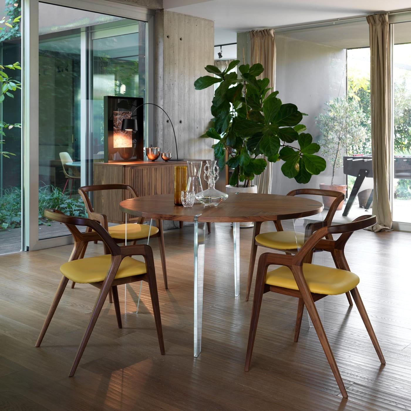 Sospeso Runder brauner Tisch