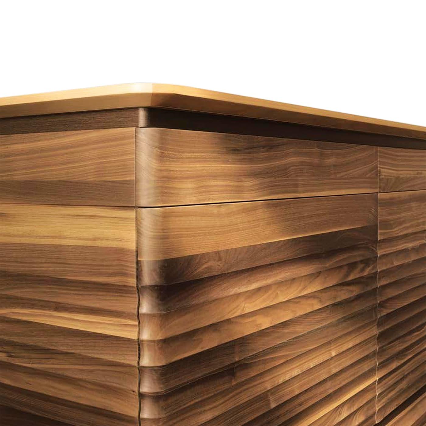 Sinuo Braunes Sideboard