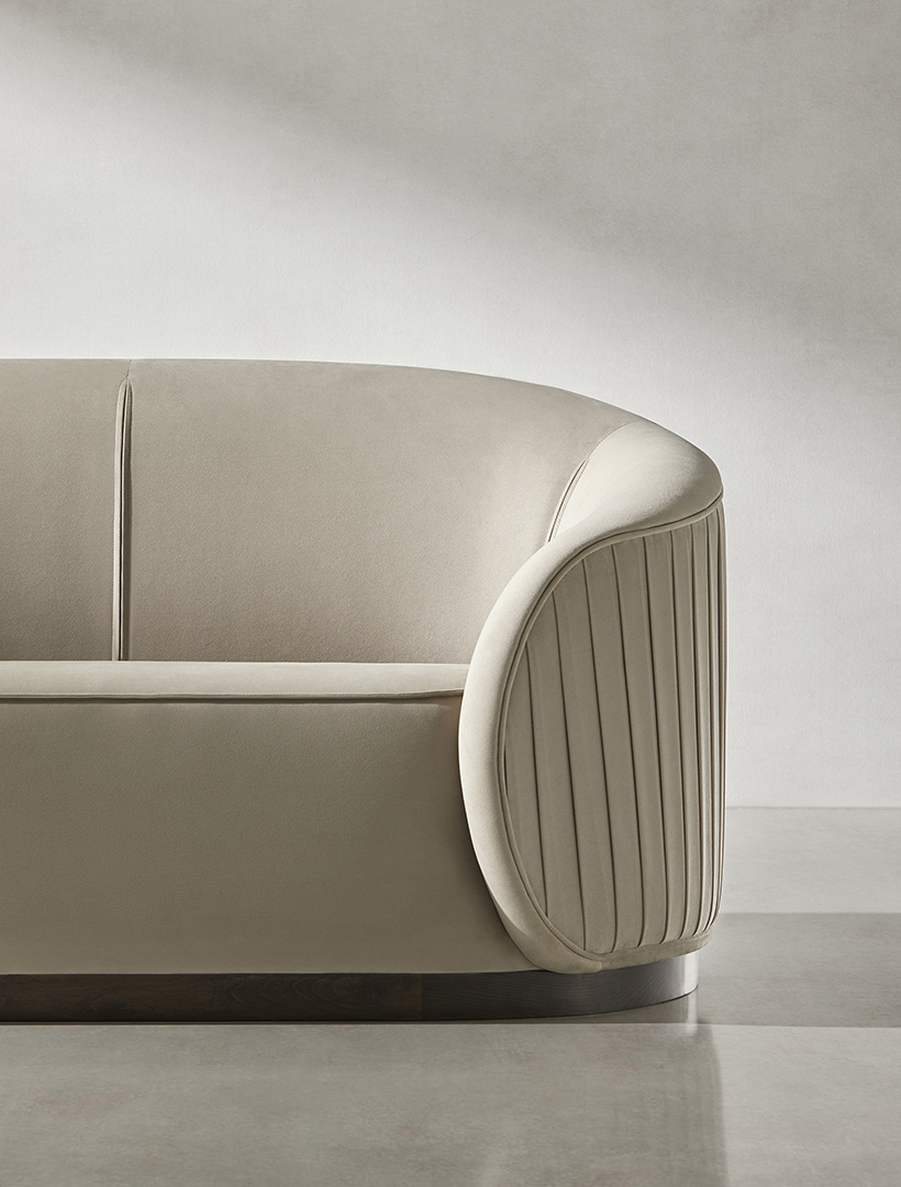 Abano Beiges Mittleres Sofa