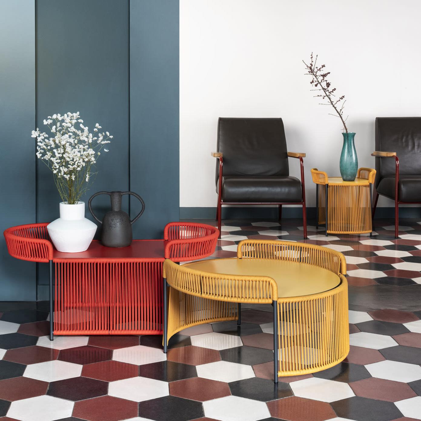 Altana ME Runder Gelber Outdoor-Loungetisch