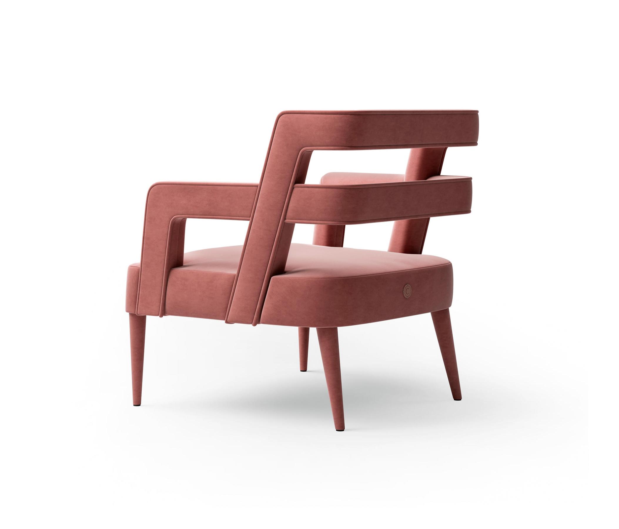 Gepolsterter rosa Sessel