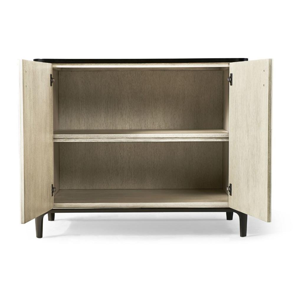 Aventine Schrank