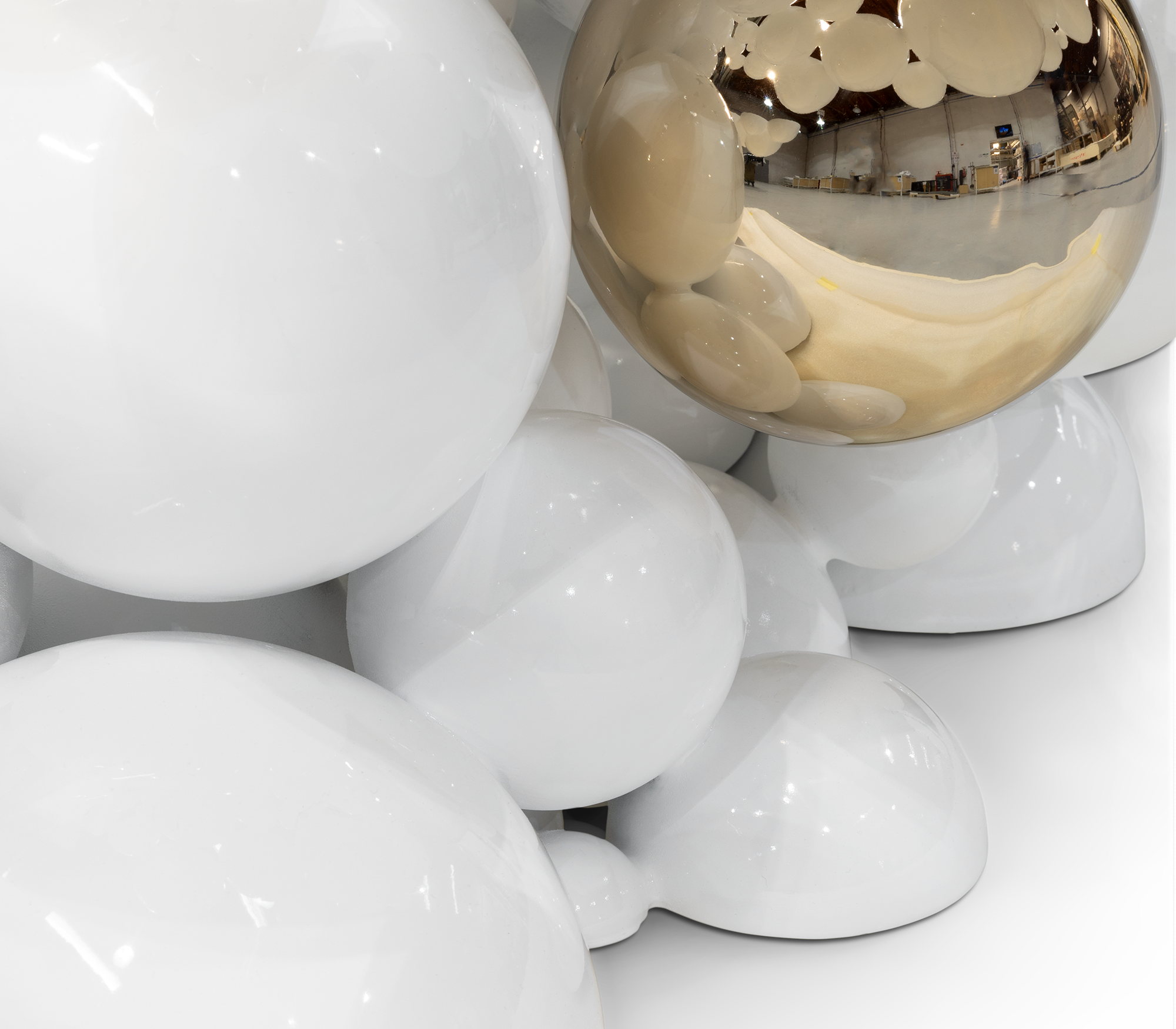 Orbit Weißer Couchtisch