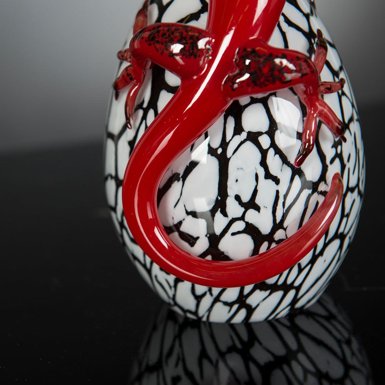 Glasei mit Gecko Figur