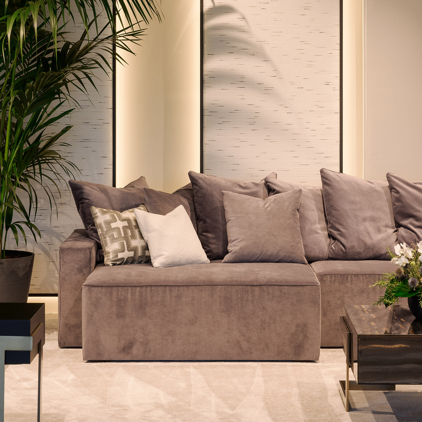 Bonnie Zeitgenössisches italienisches Sofa