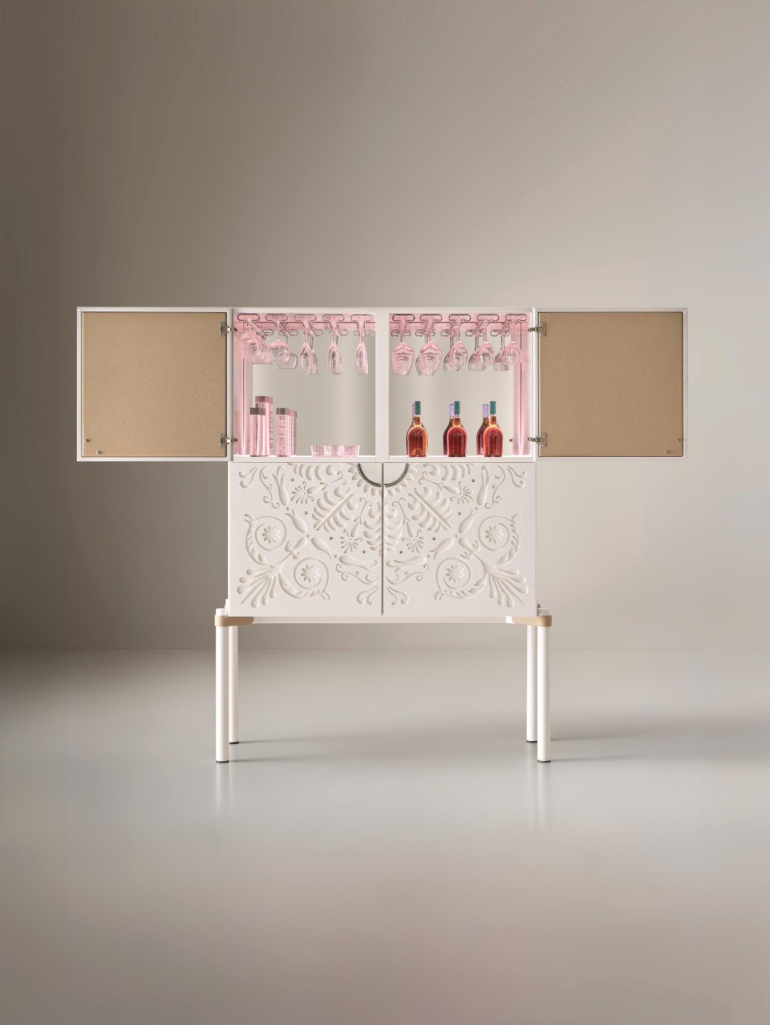 Alexandra Moderner Weißer Barschrank