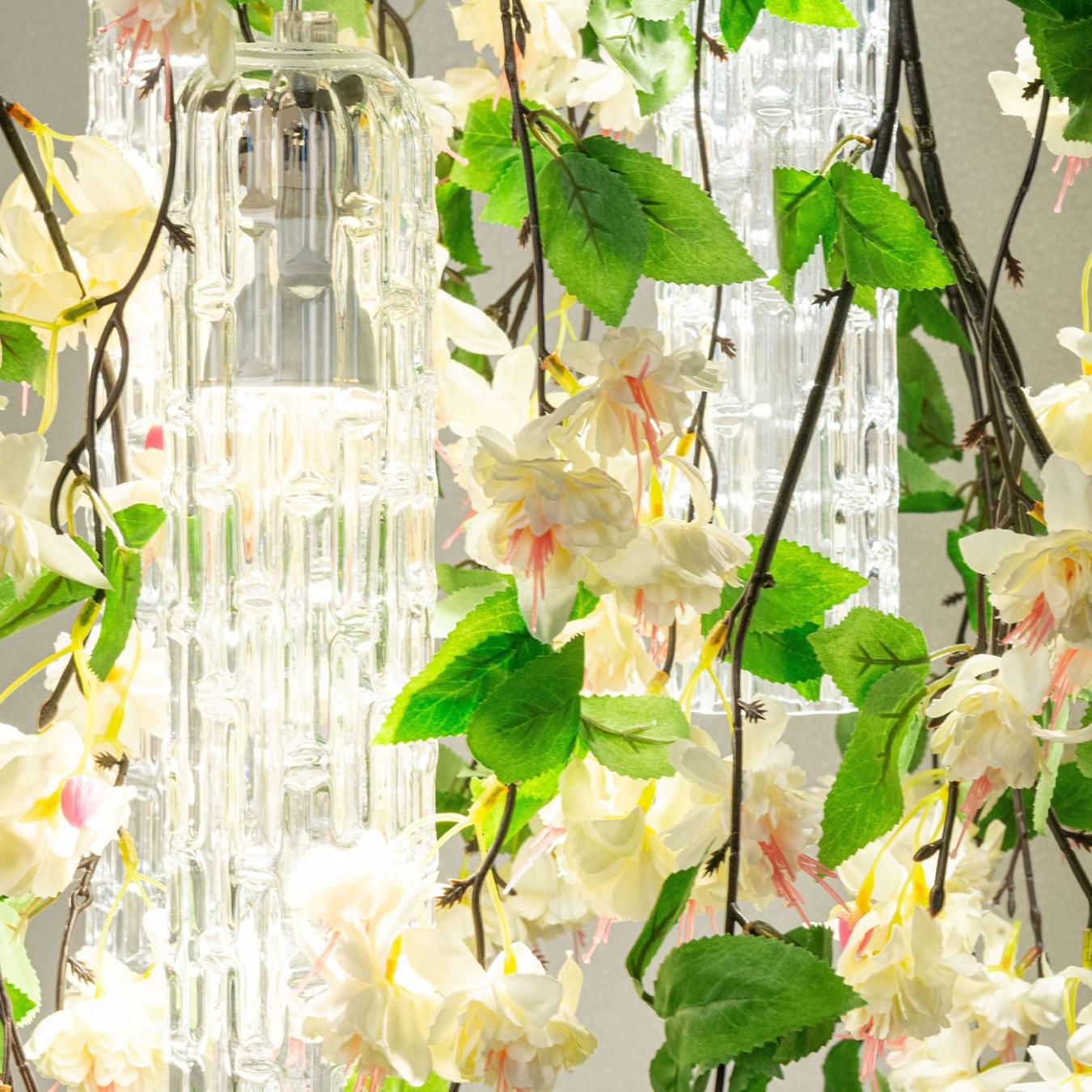 White Cascade Kleiner Kronleuchter