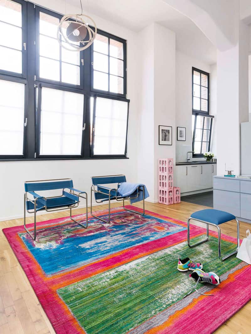 Portland Poetry auf Grau Teppich