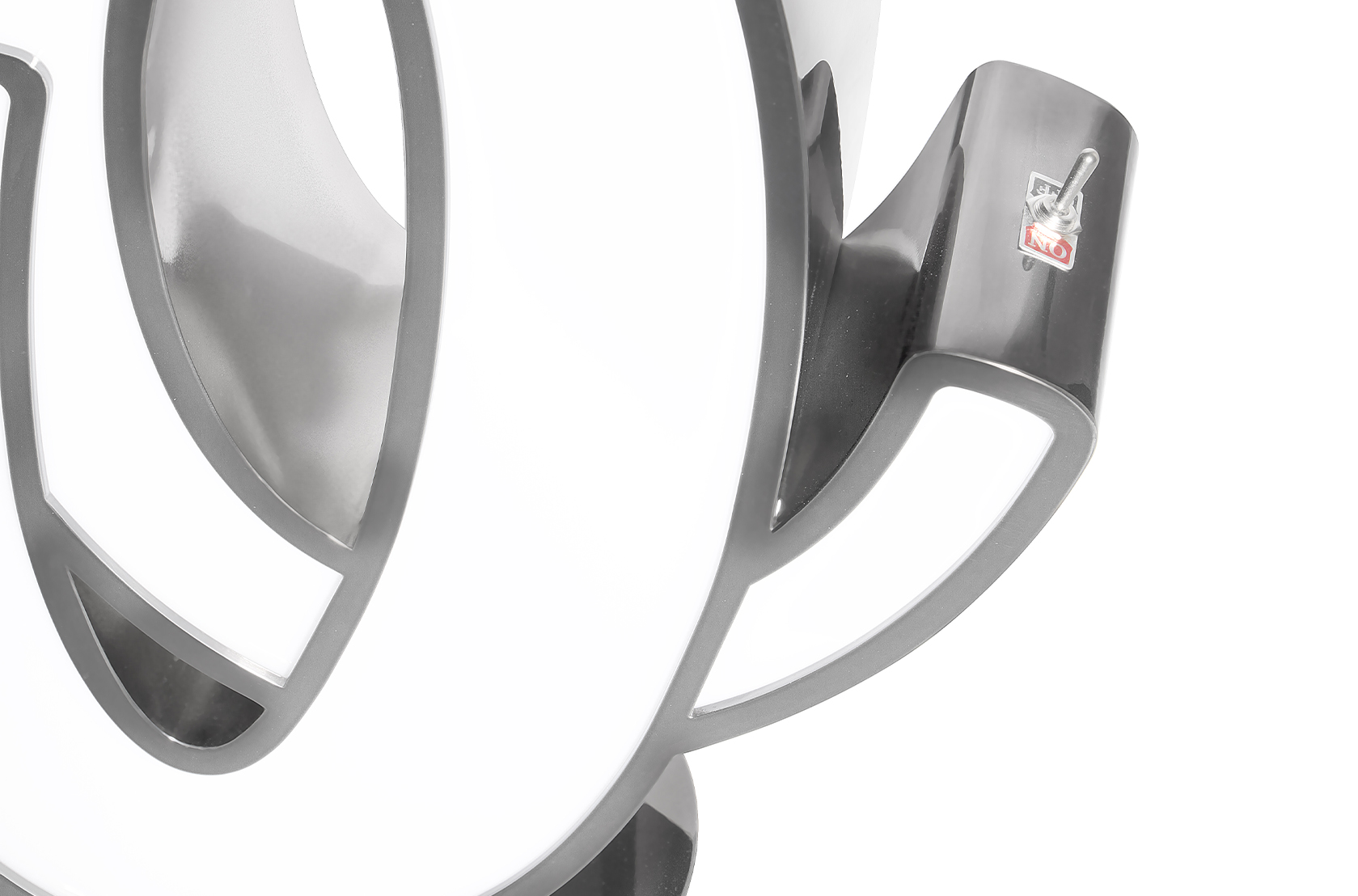 Opulent Buchstabe O