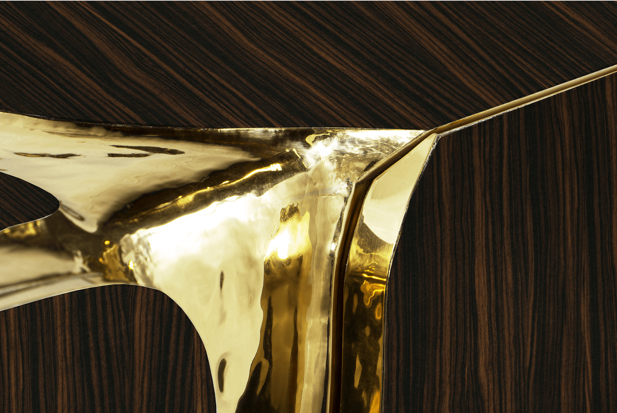 Braun‑Gold Opulentes Sideboard