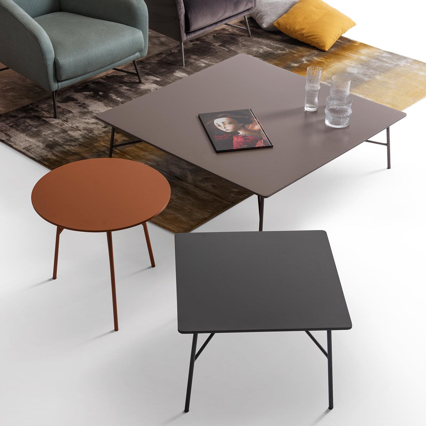 Mek Couchtisch