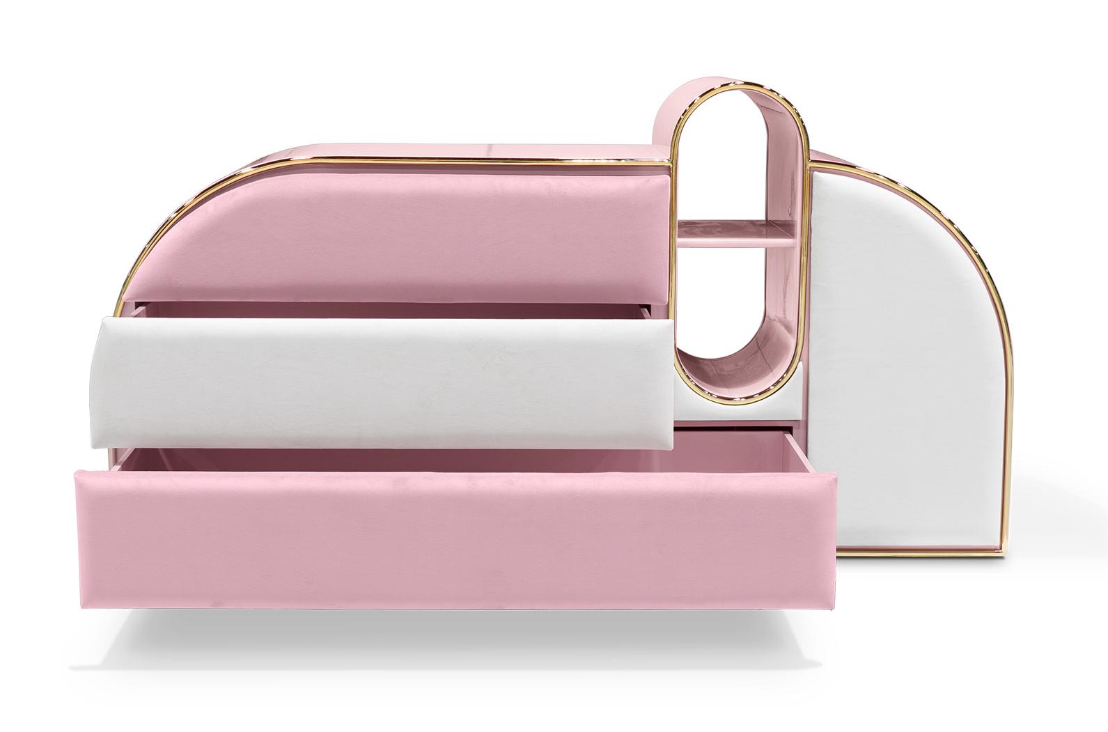 Candy Coated Triple Kommode