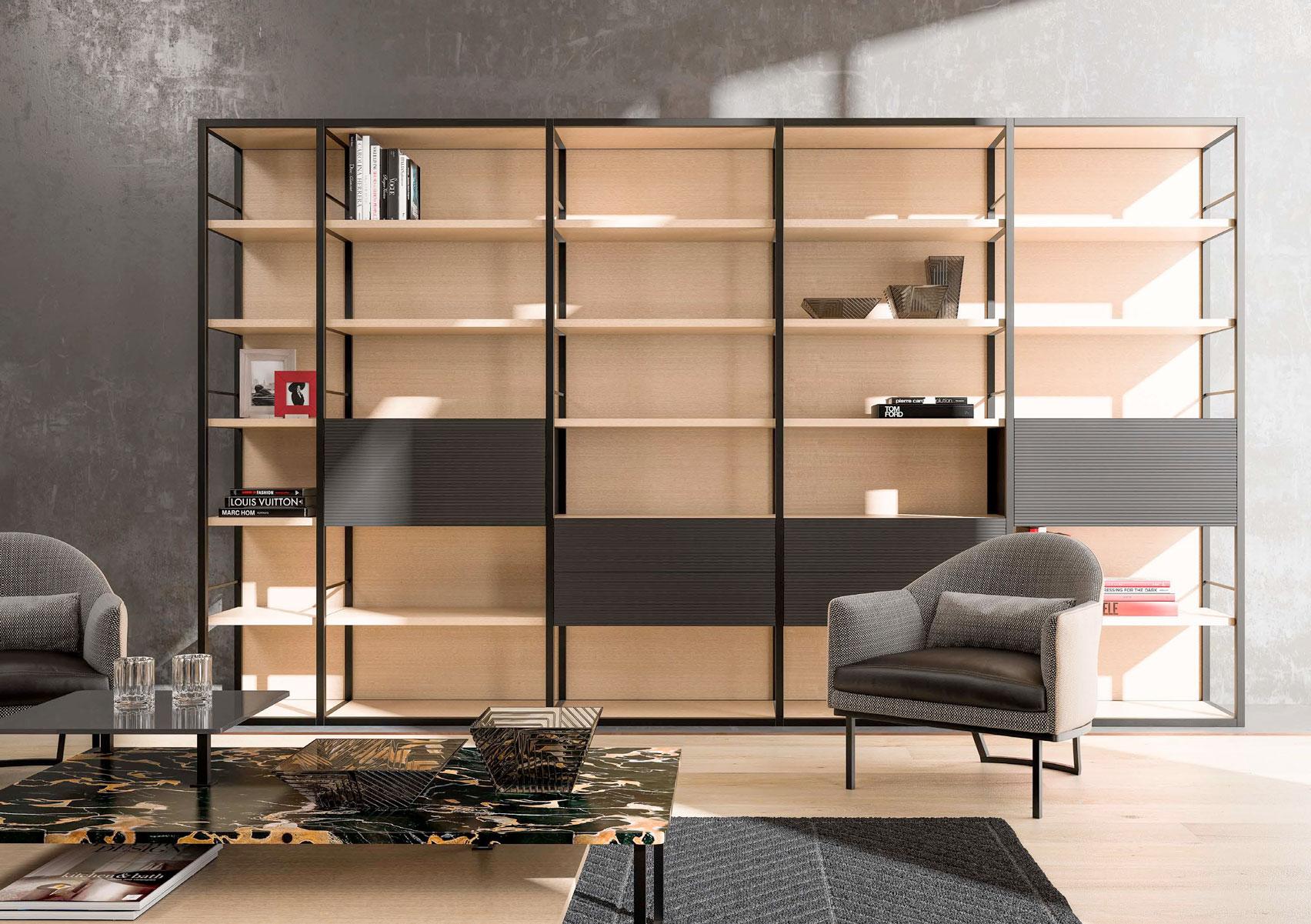 Dreistufiger Couchtisch