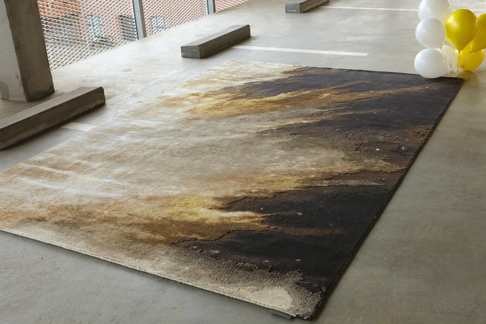 Fire Blazing Tone Teppich | Größe: 300 x 400 cm