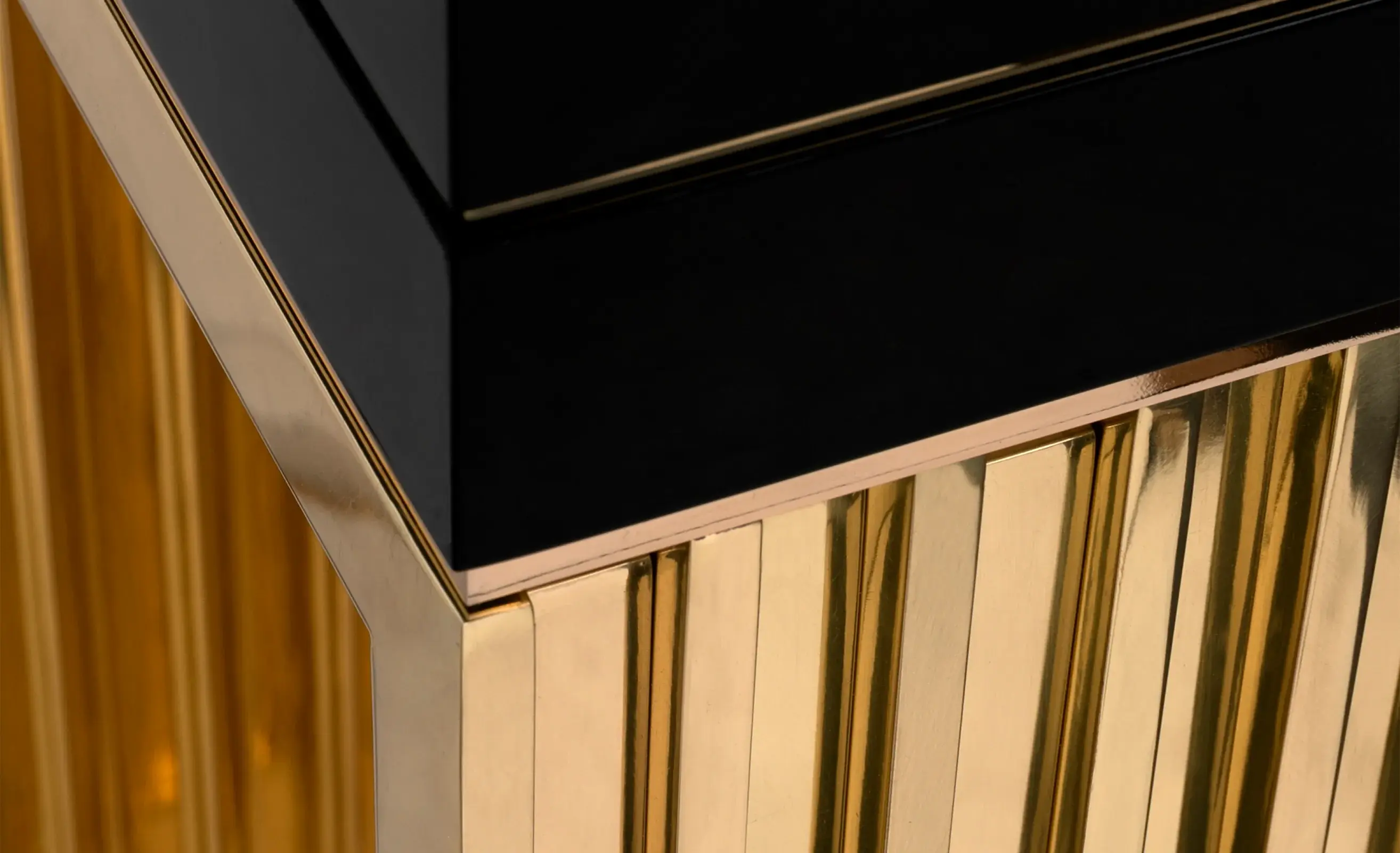 Whirlwind Säulentisch