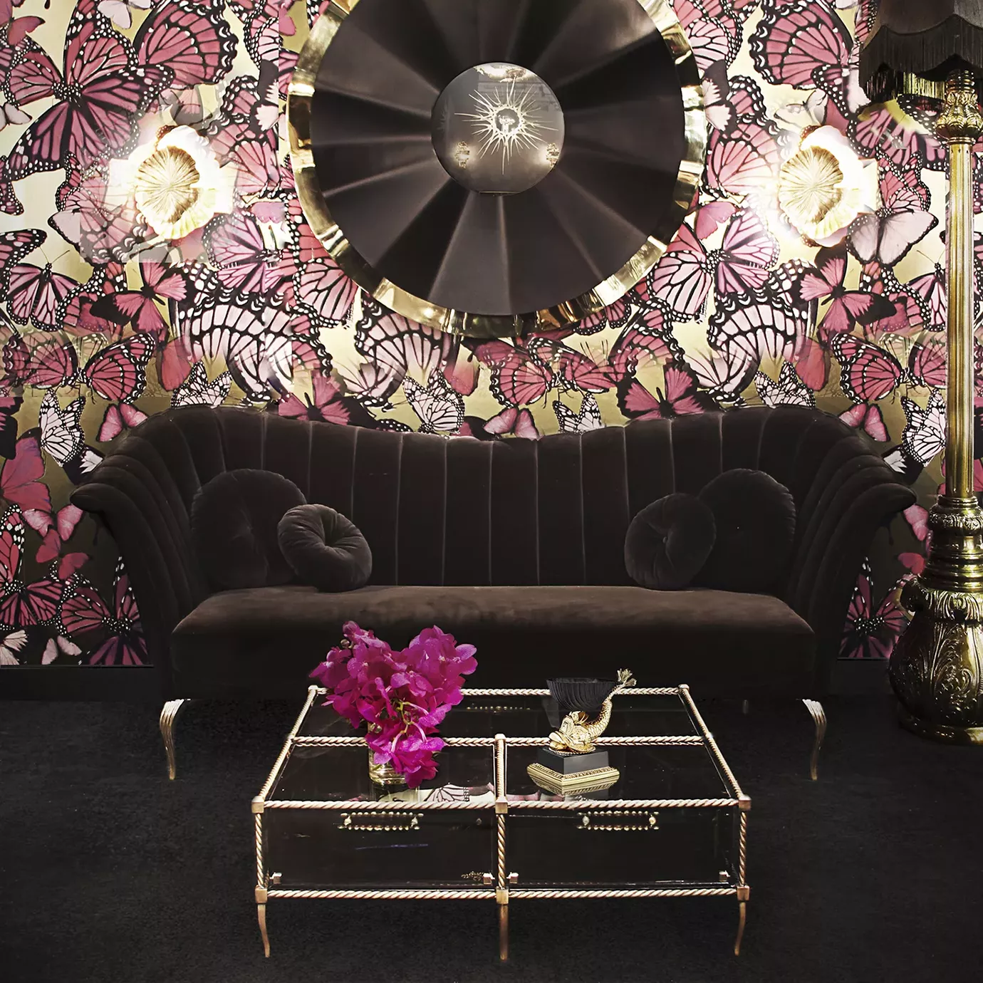 Saphira Sofa mit Metallgestell