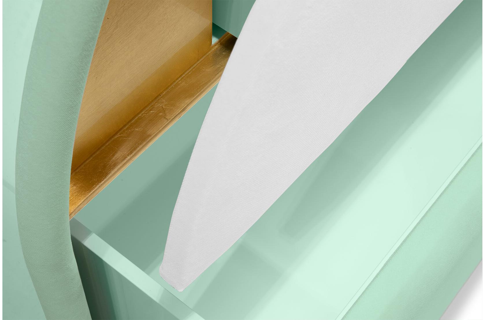 Candy Coated Twin Kommode