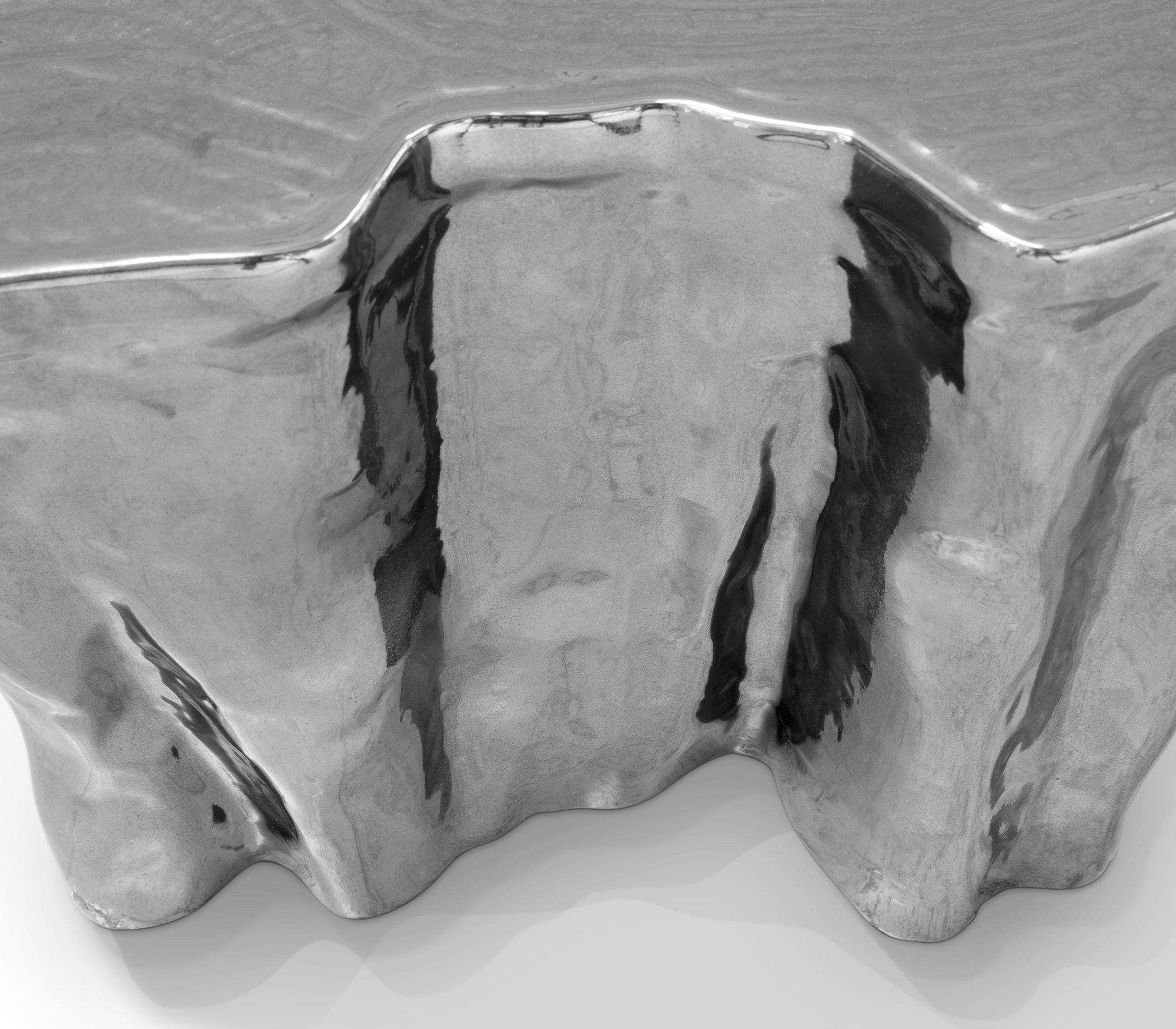 Horizon Silberner Keramik‑Beistelltisch