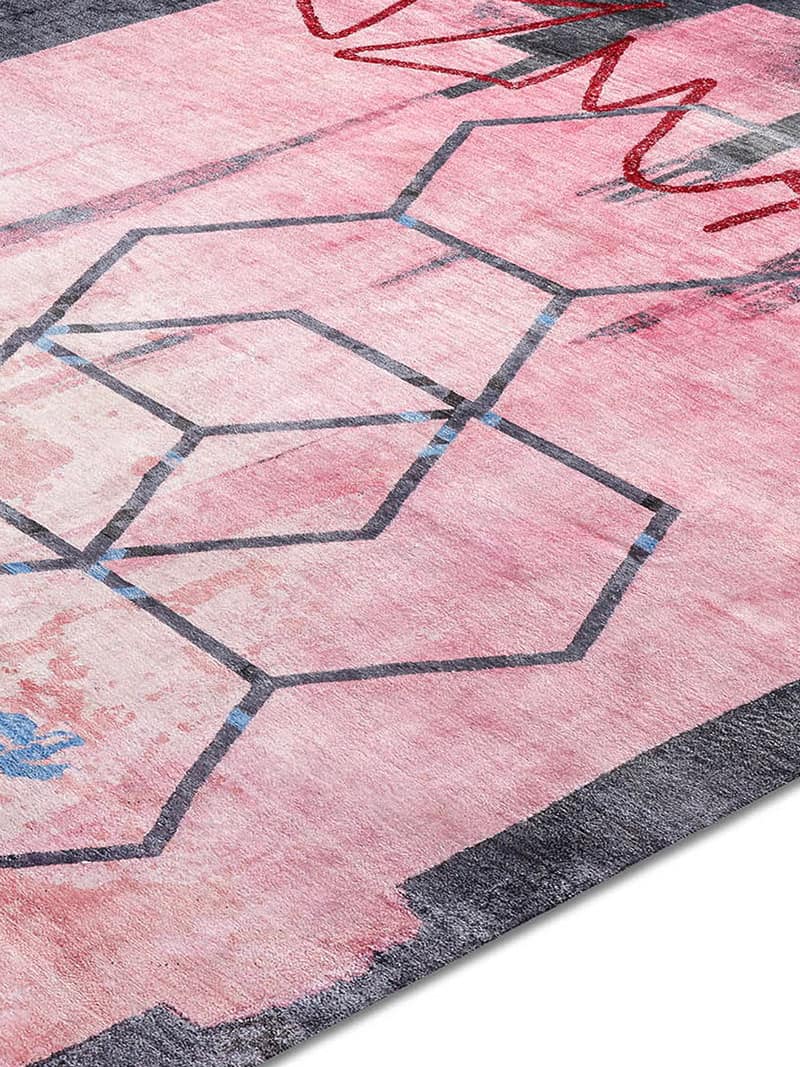 Always Pink on Dark Grey Teppich | Größe: 305 x 427 cm