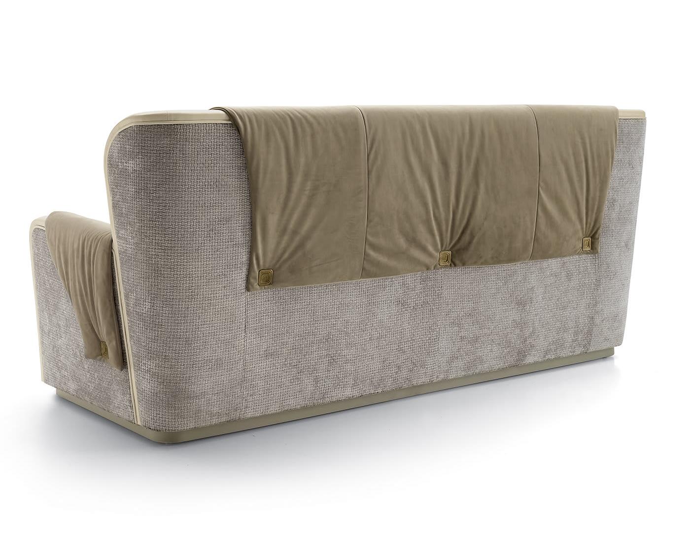 Beiges 3‑Sitzer‑Sofa