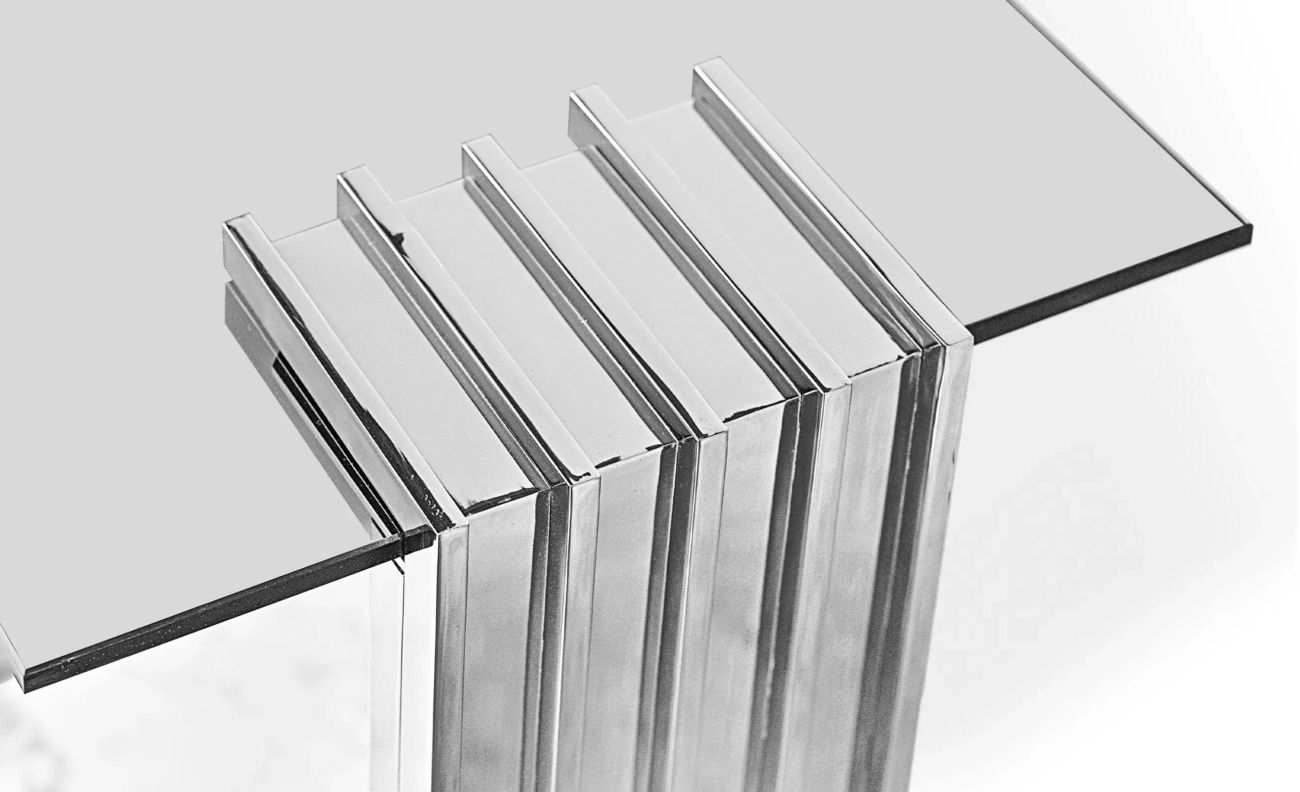 Whirlwind grauer Outdoor‑Beistelltisch