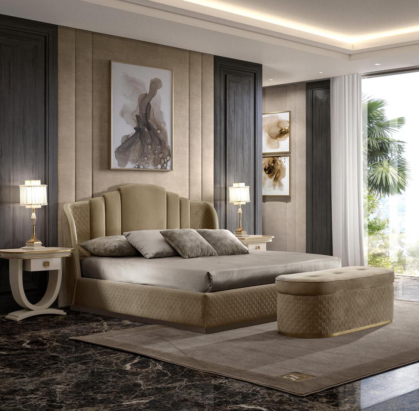 Beiges Luxusbett