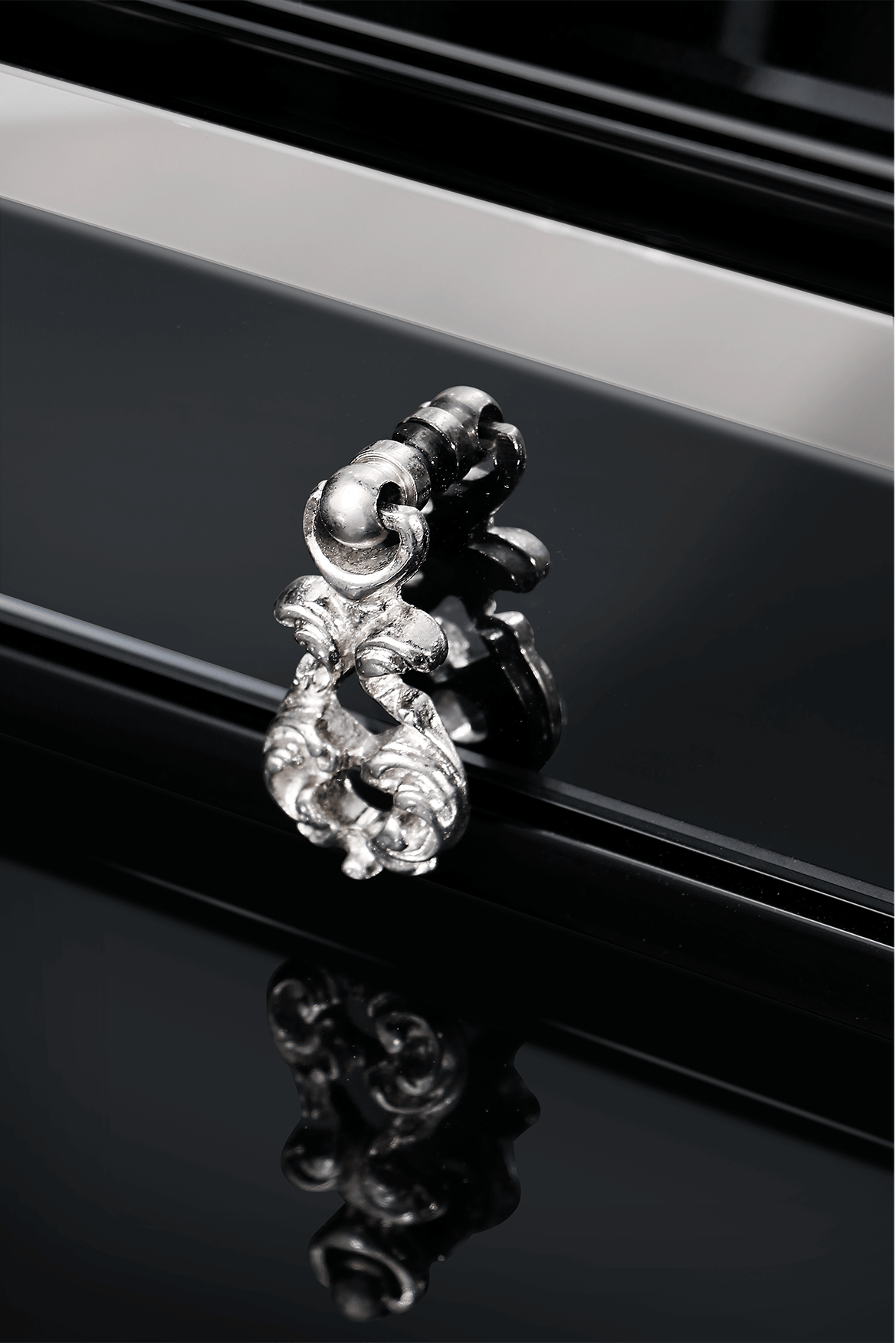 Chateau Vitrinenschrank