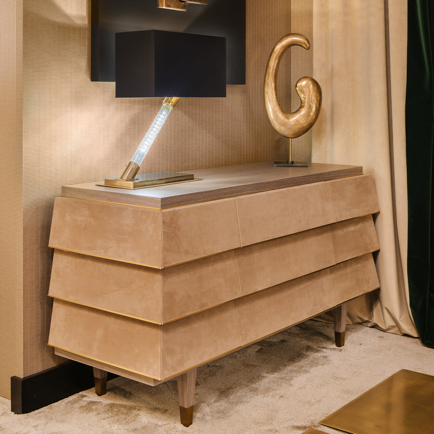 Hancock Luxuriöse italienische Kommode | Farbe: Beige