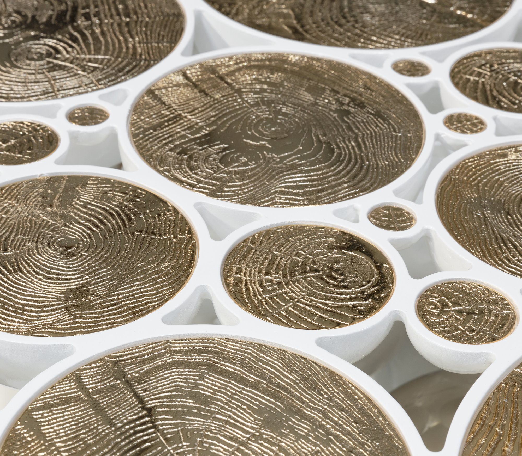 Orbit Weißer Couchtisch