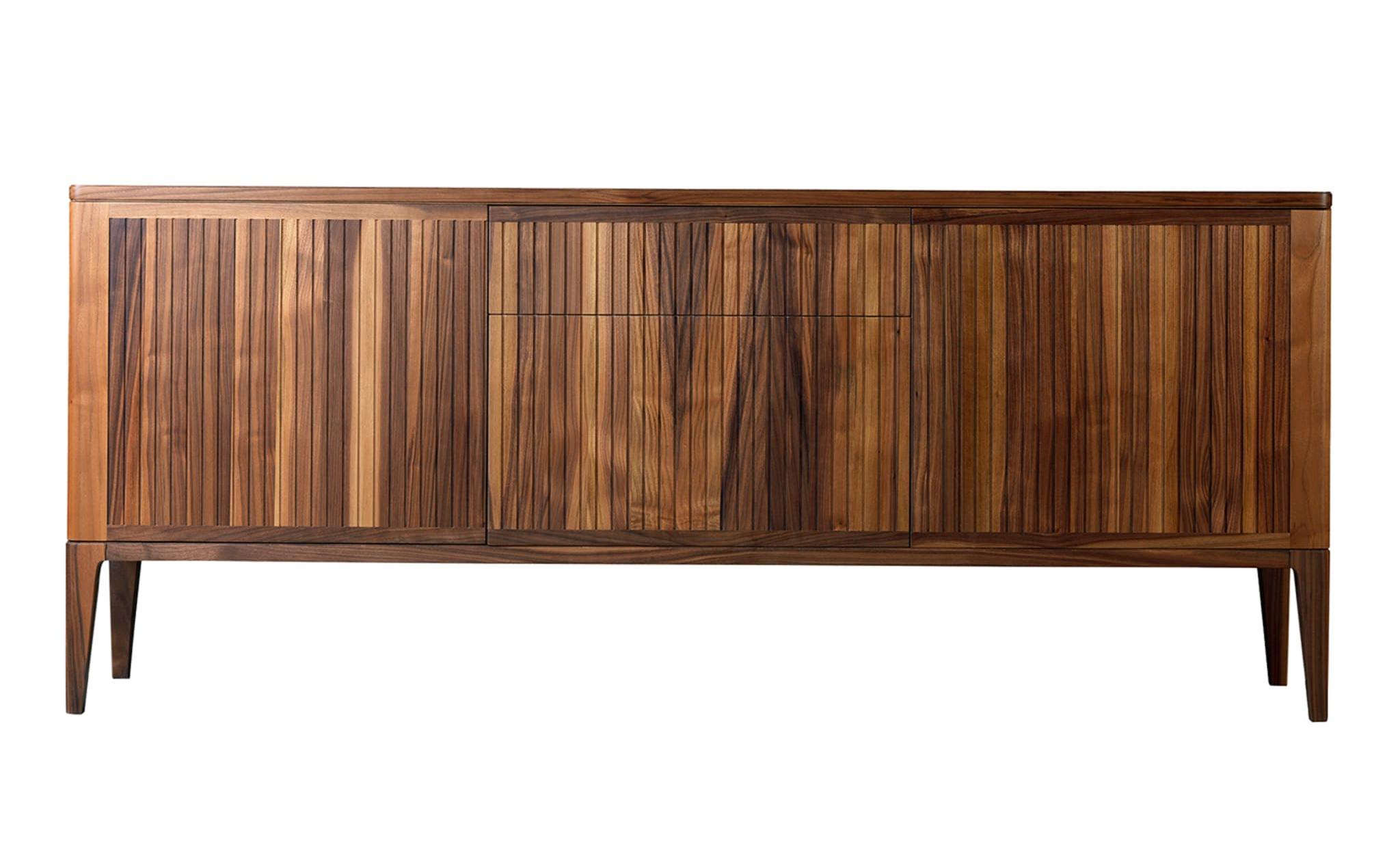 Eleva 3‑Türiges braunes Sideboard