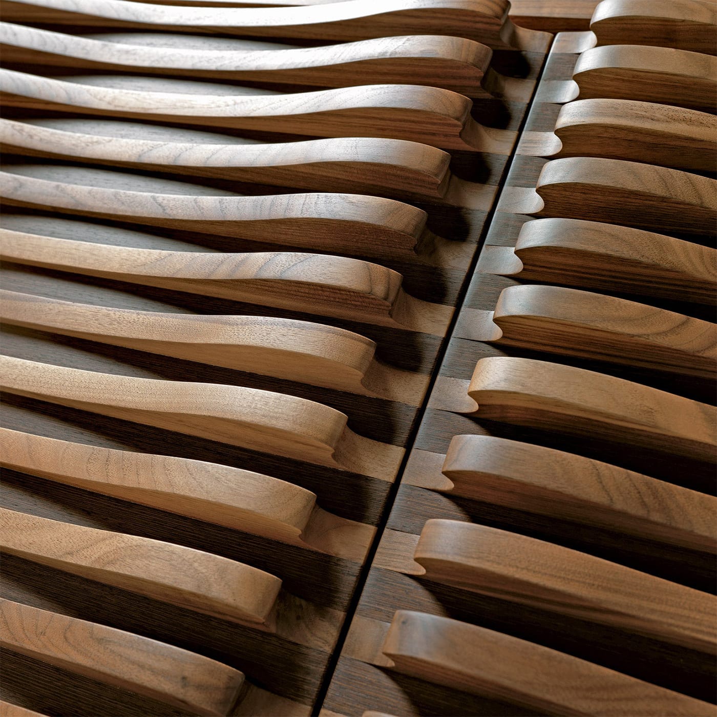 Sinuo Braunes Sideboard