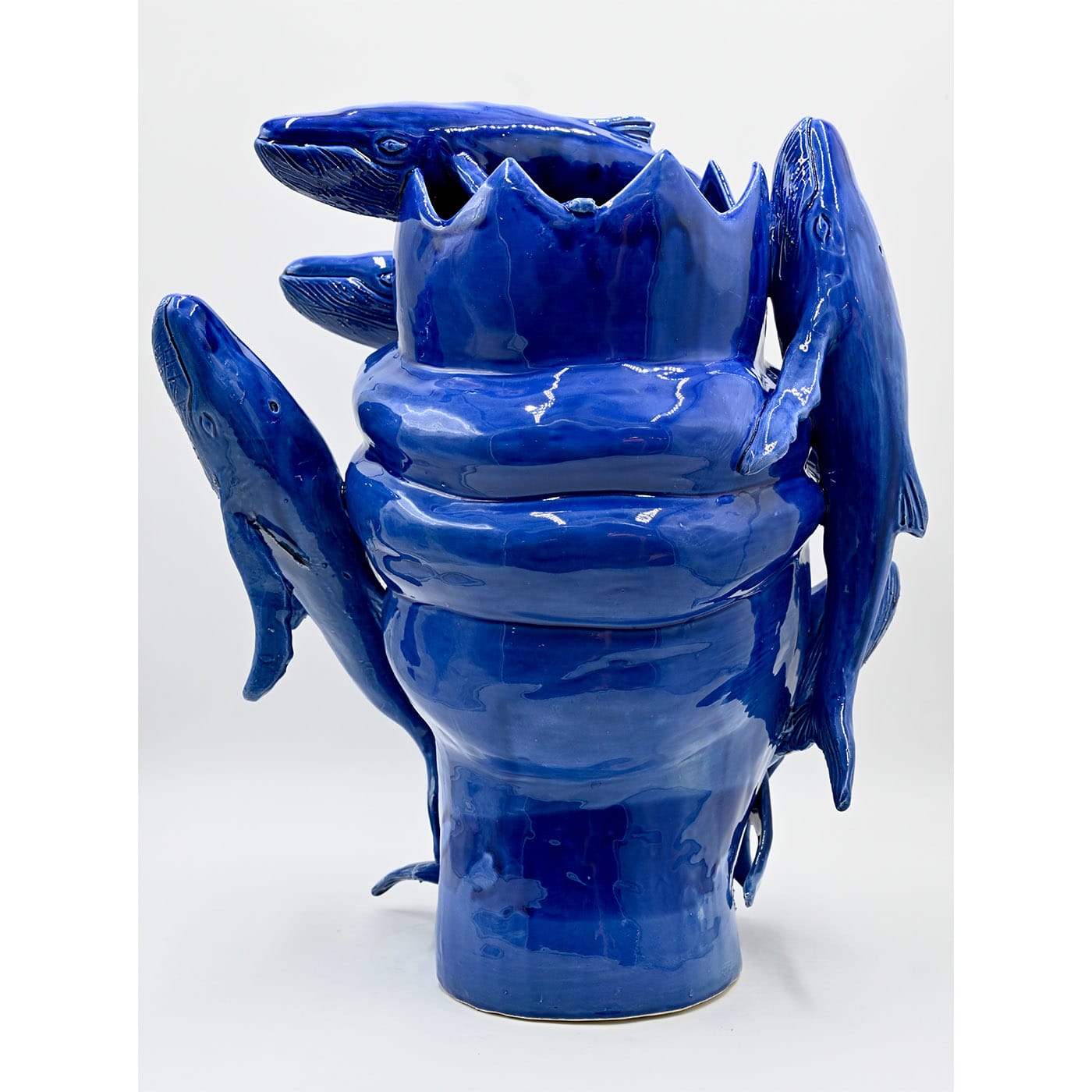 Maure‑Kopf glänzend blaue Skulptur