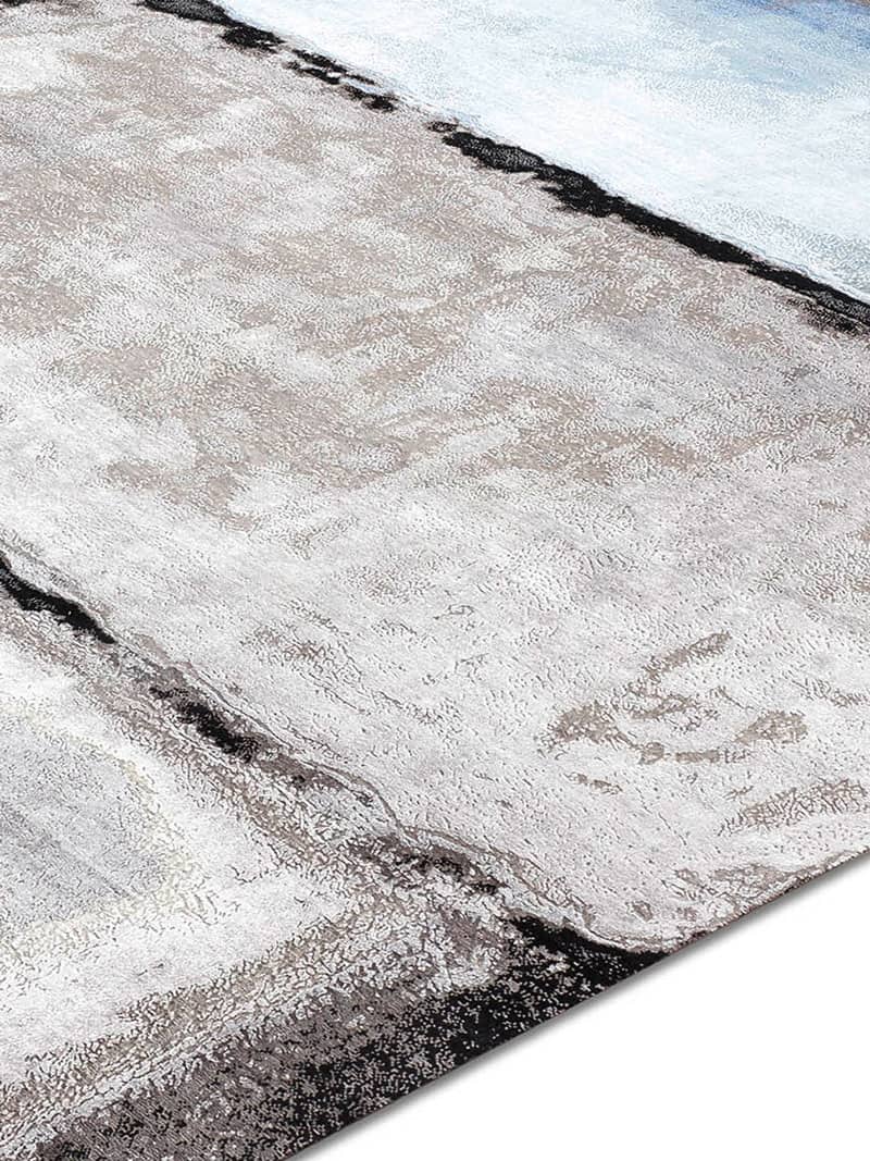 Light Blue Silver White on Black Teppich