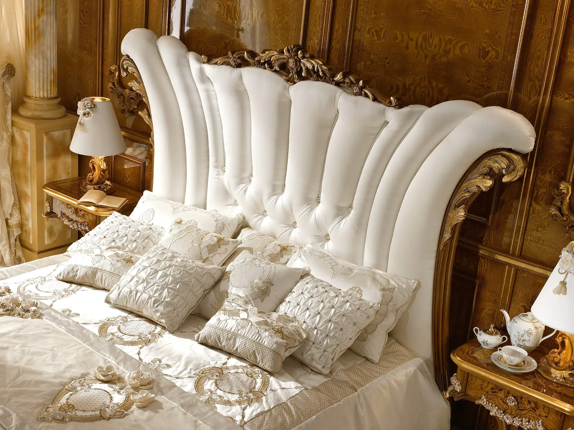 Dolcevita Italienisches Bett mit Kopfteil