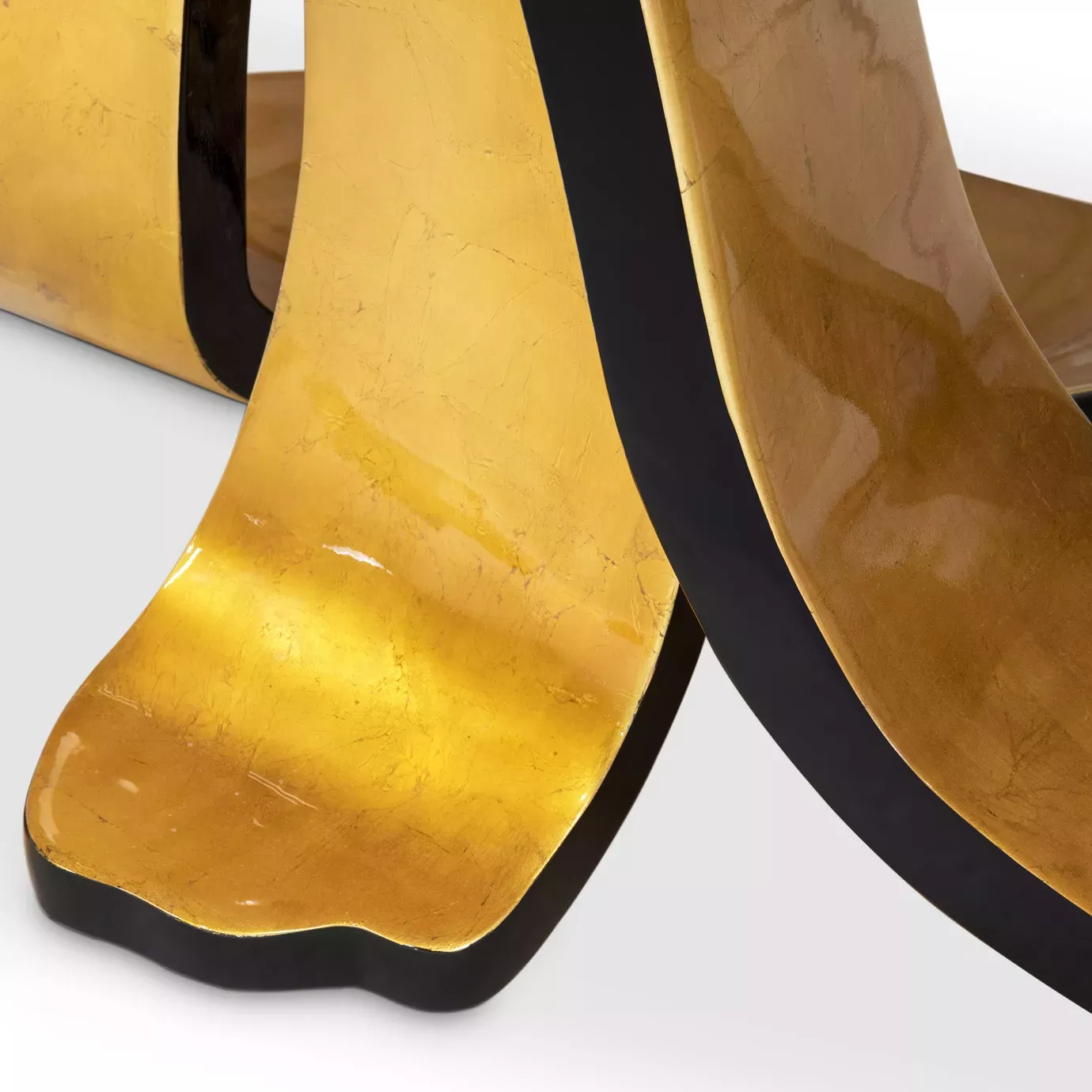 Ribbon Blattgold‑Esstisch