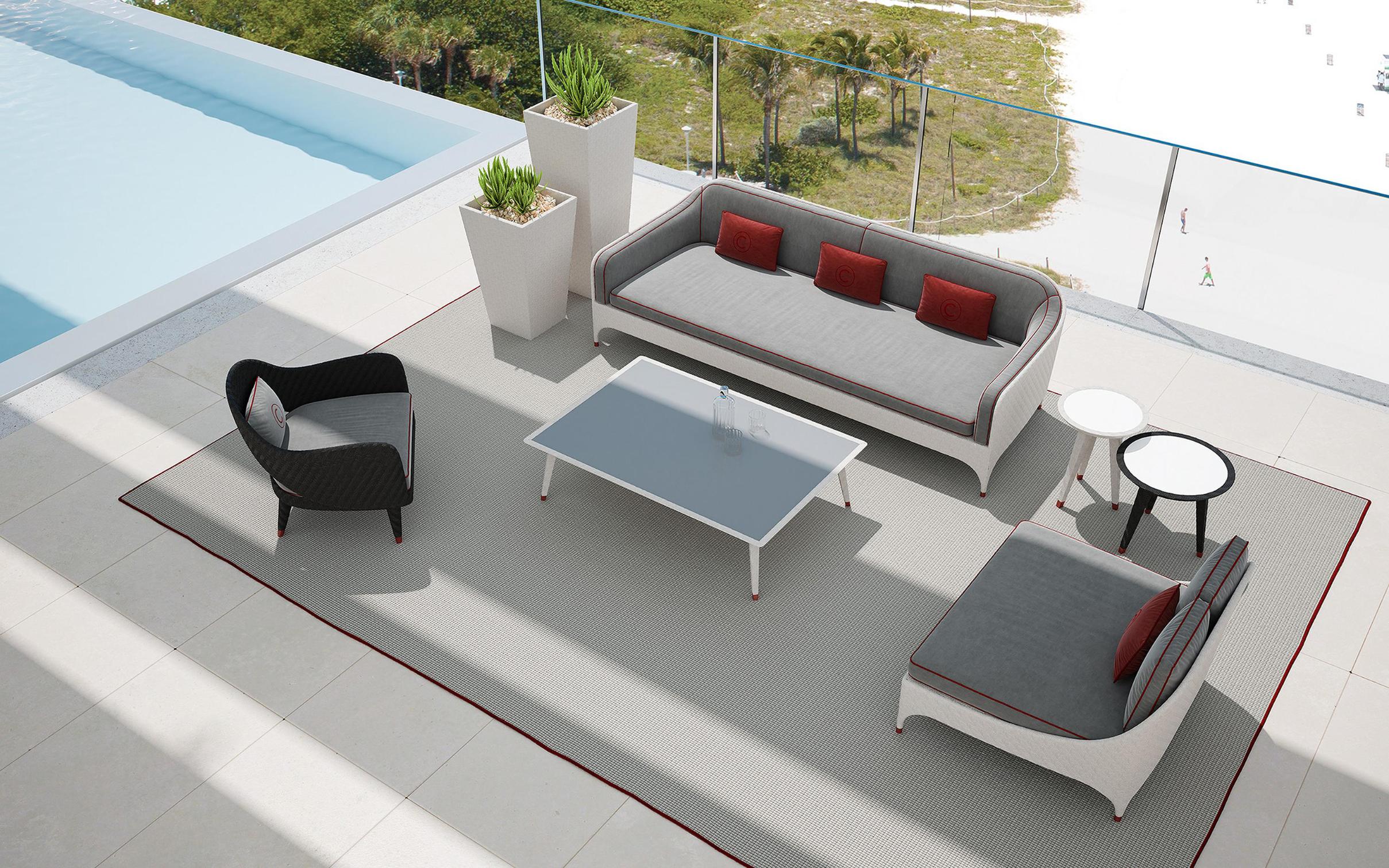 Dreisitzer Sofa mit Armlehnen