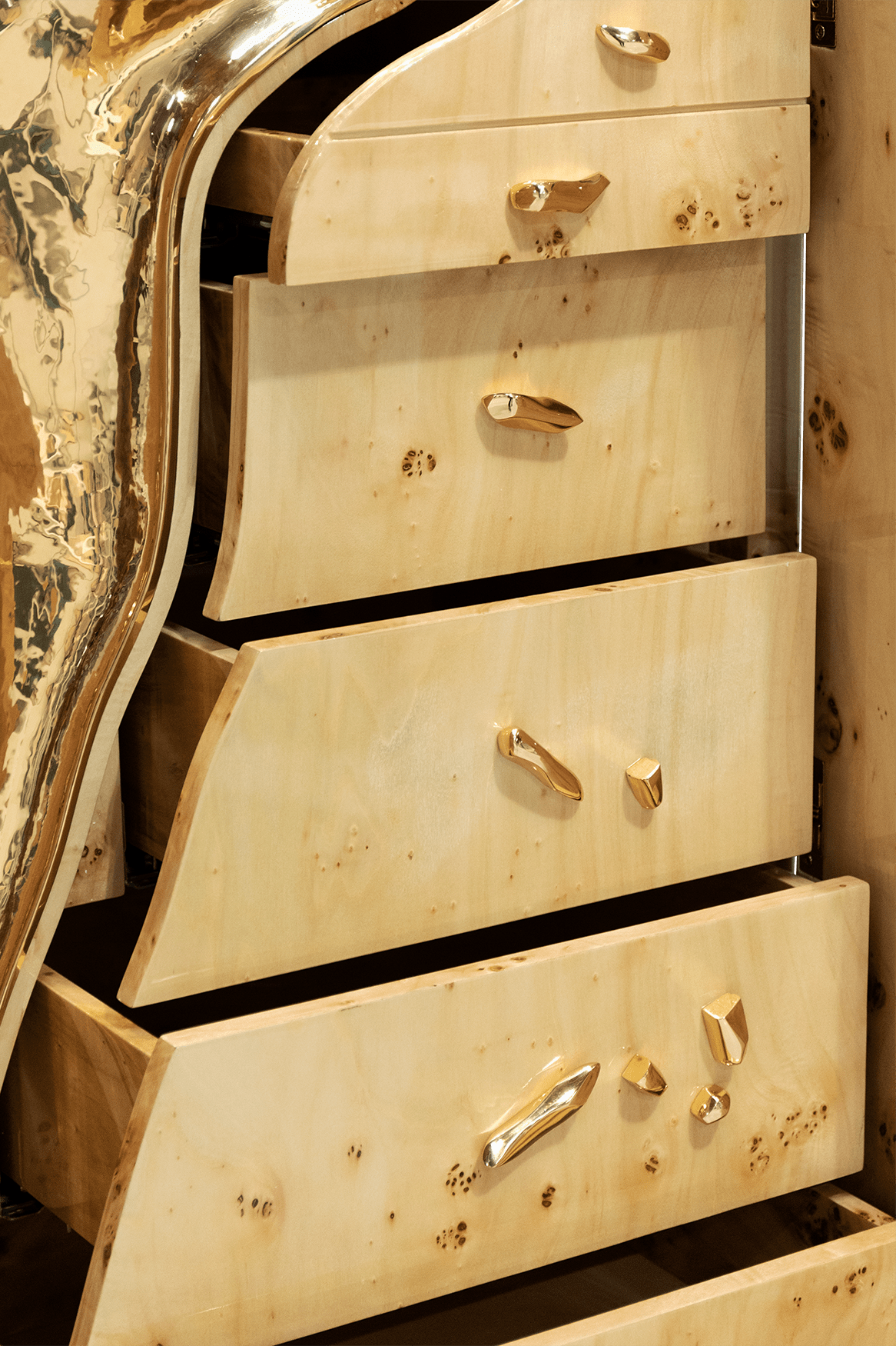 Fissure Poplar‑Schrank