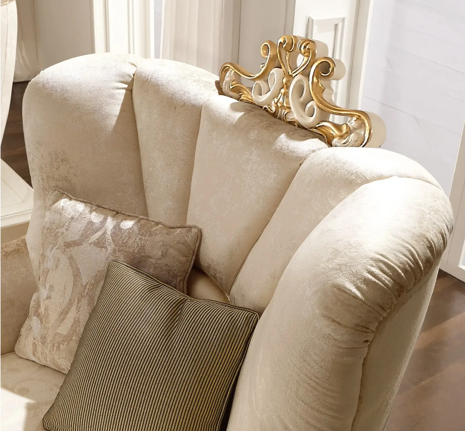 Exquisiter Sessel mit Armlehnen
