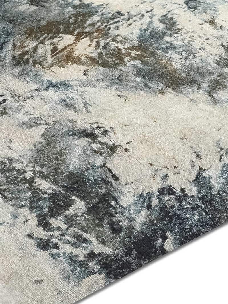 Waves Original auf Grau‑Grün Teppich