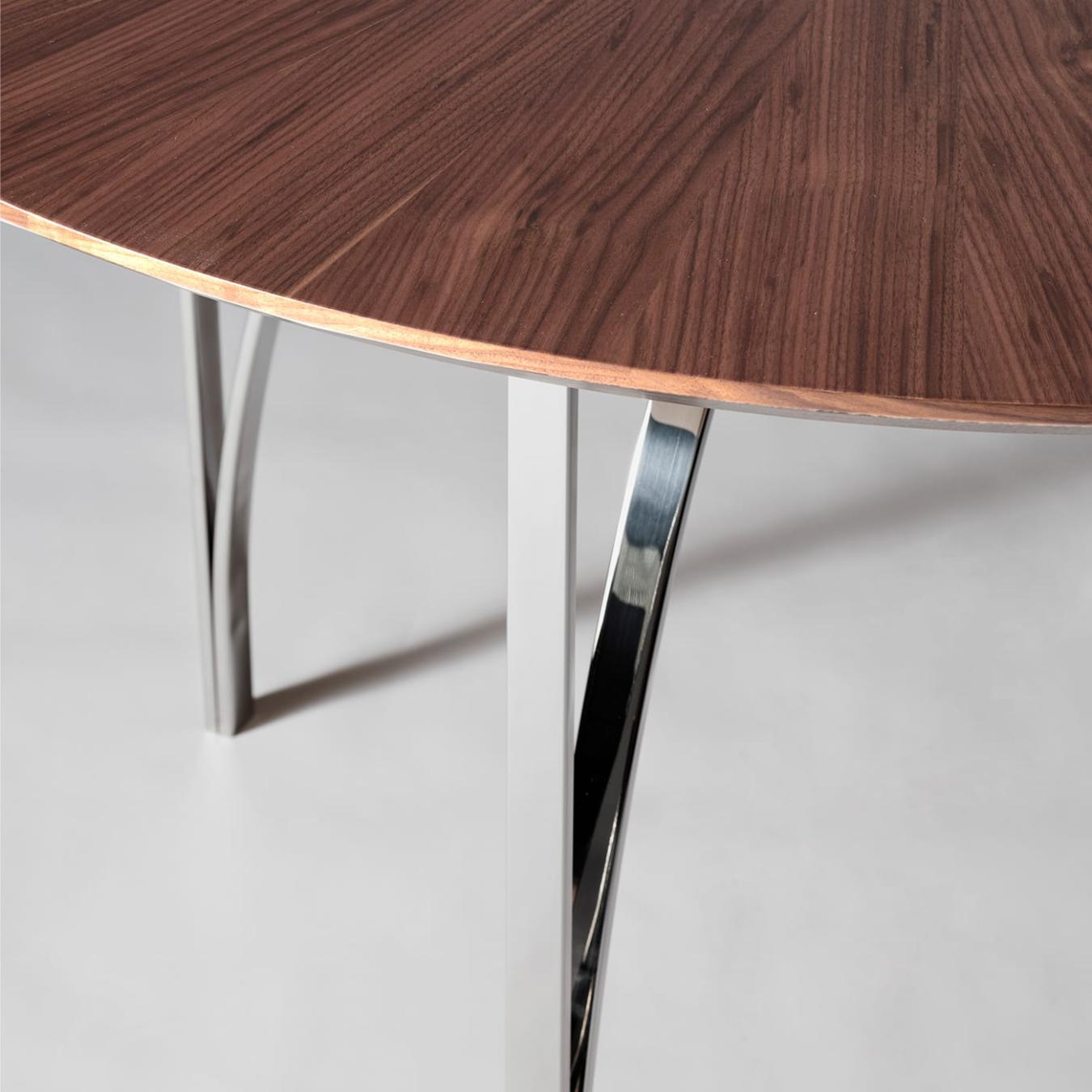 Runder Canaletto-Nussbaum-Esstisch