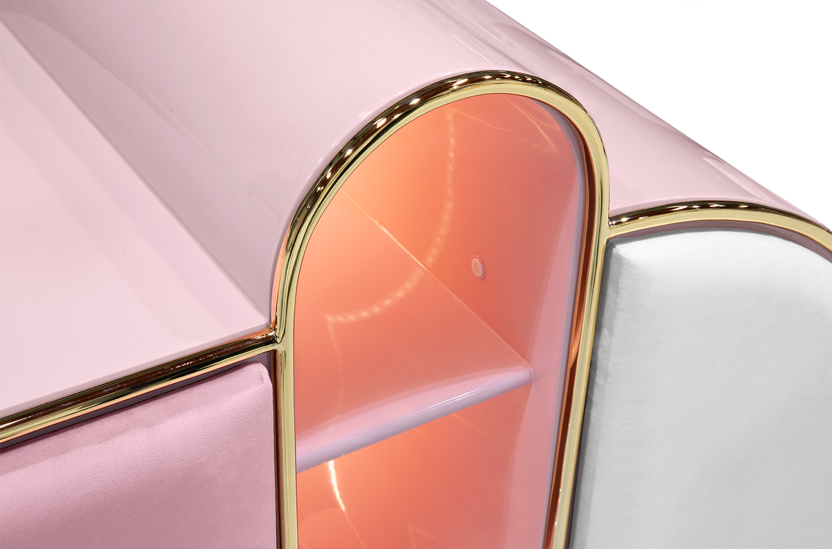 Candy Coated Triple Kommode