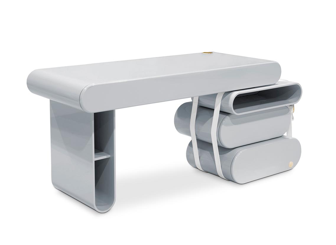 Fantasy Realm Schreibtisch