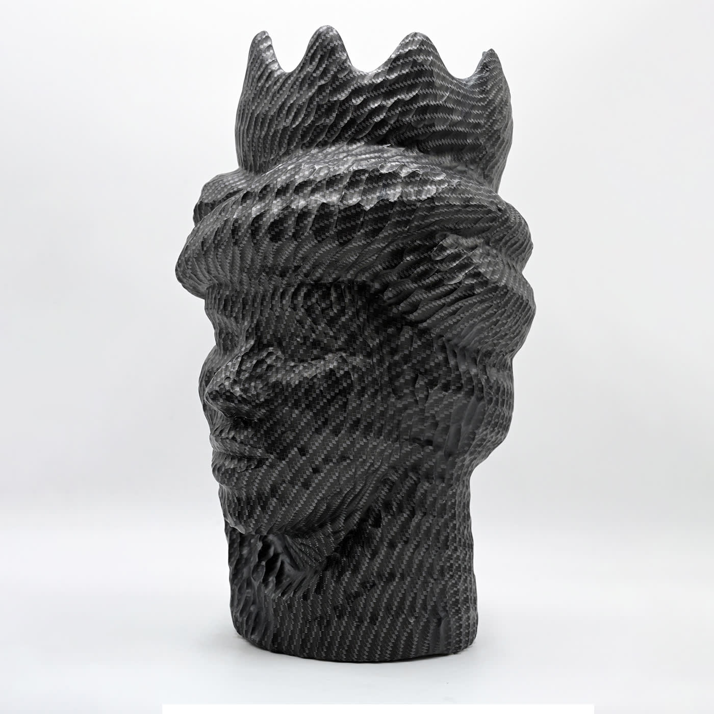 Maure‑Kopf graue Skulptur