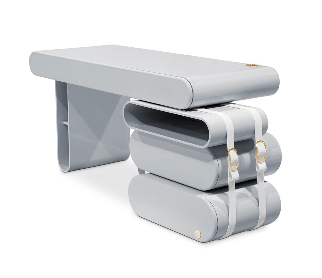 Fantasy Realm Schreibtisch