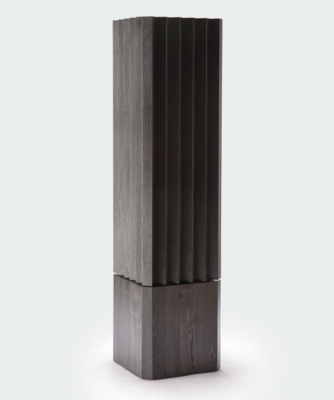 Moderner Aufbewahrungsschrank