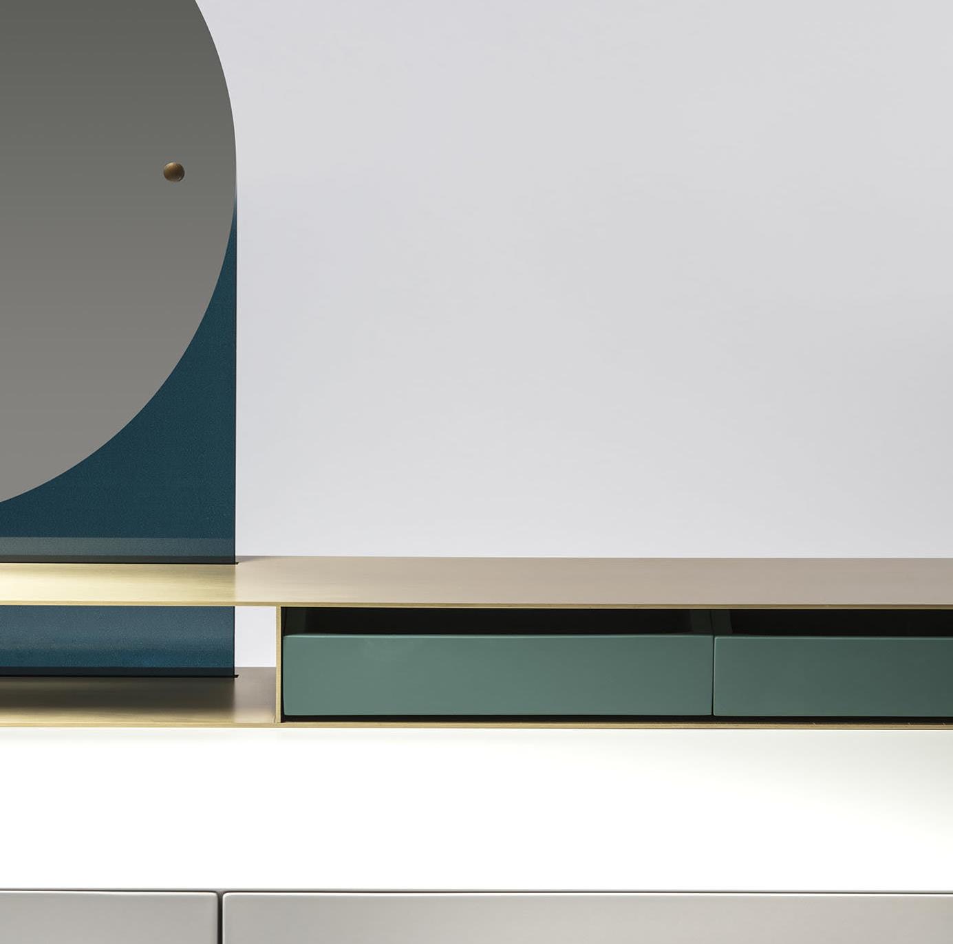 Raffinierter Schminktisch mit Spiegel