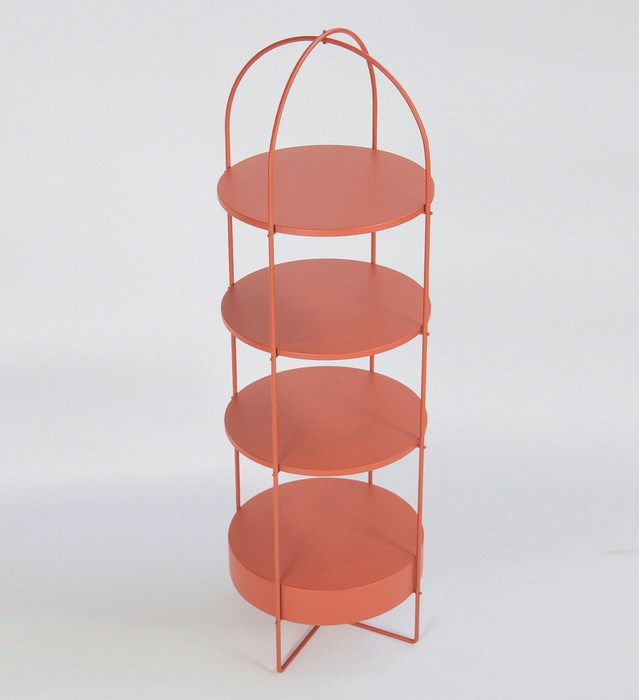 Rotes lackiertes Bücherregal