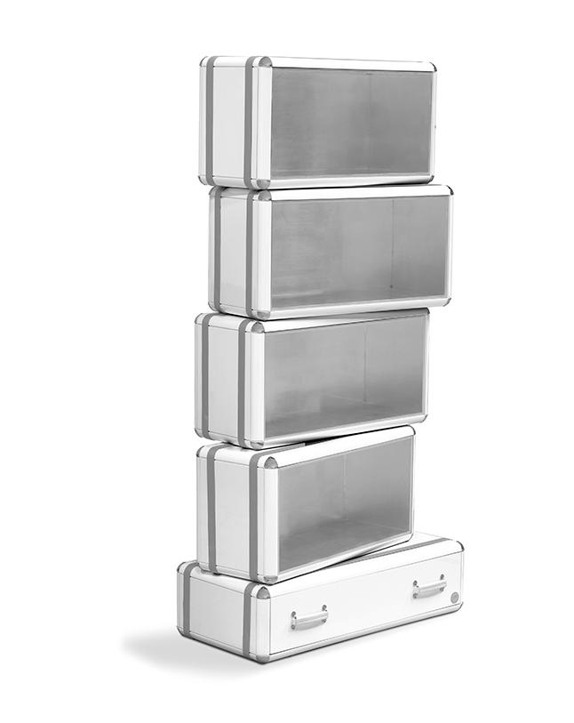 Airborne Fantasy Bücherregal