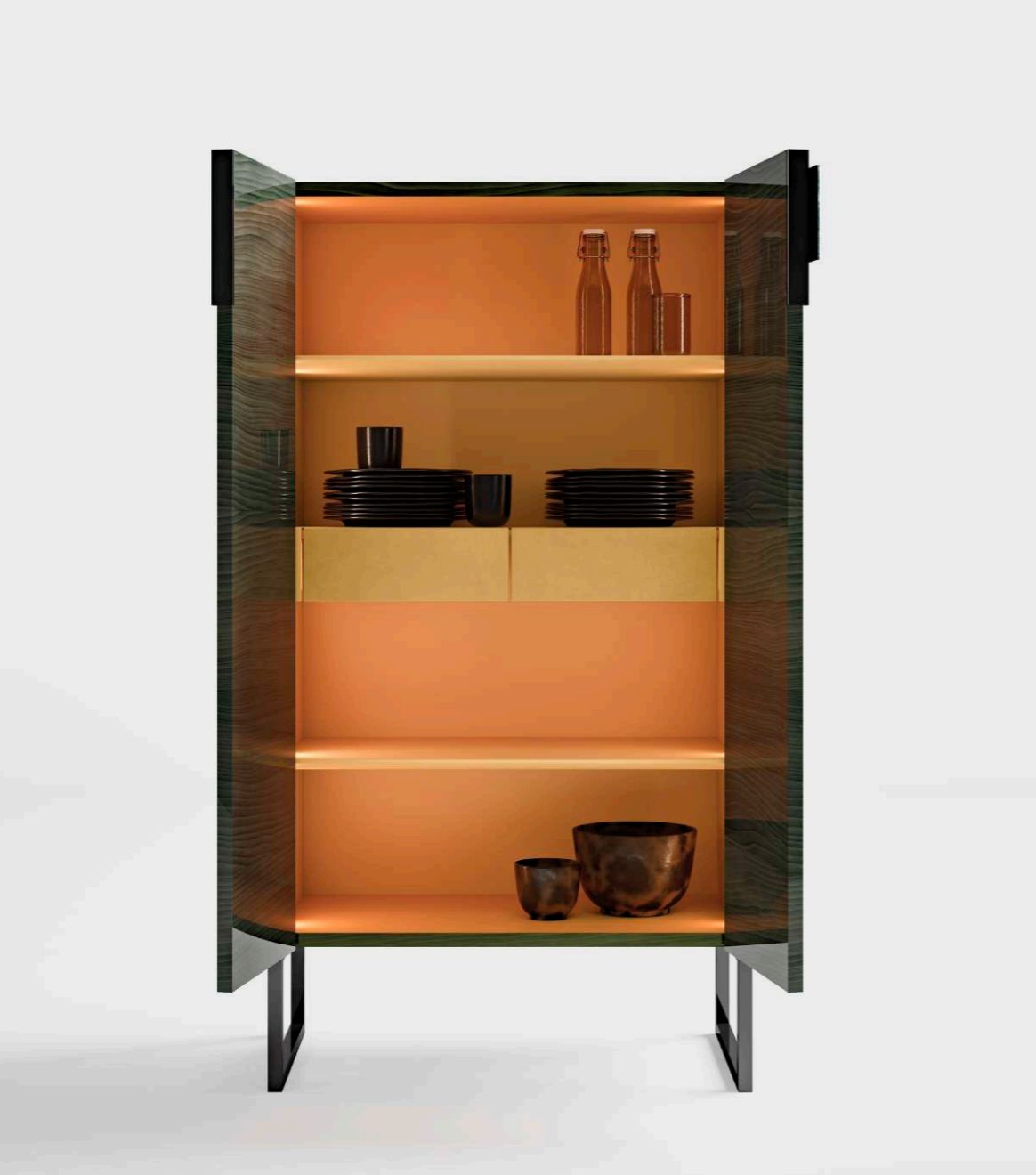 Italienischer Holzschrank mit Beleuchtung
